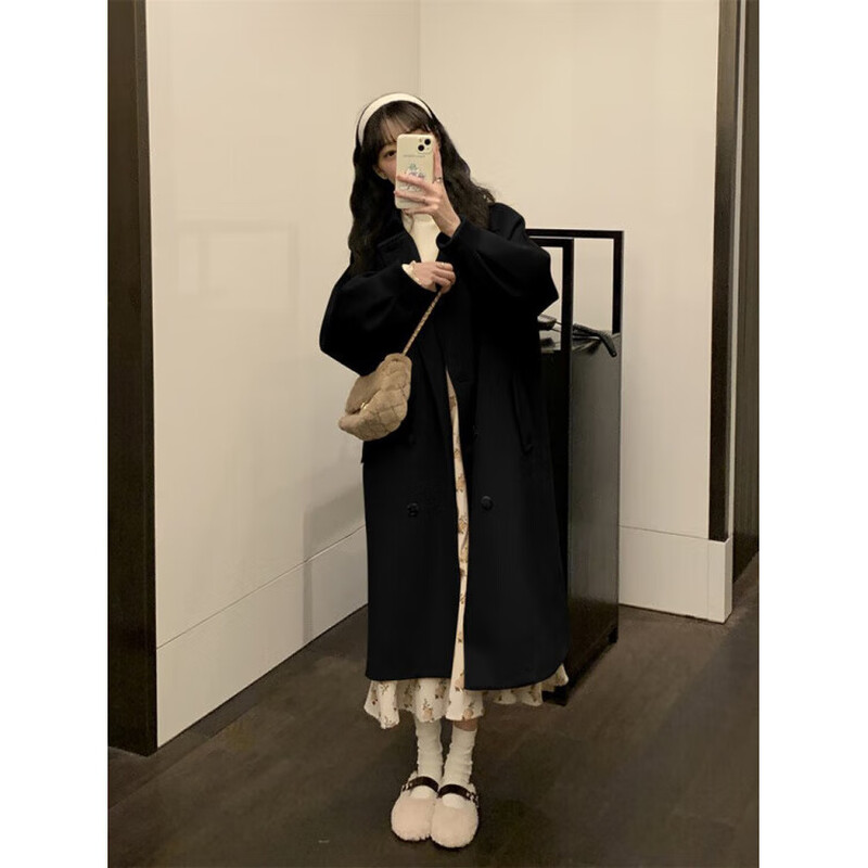 Korean style small women's woolen coat 2025 new autumn and winter thickened quilted woolen mid-length coat windbreaker milk coffee color cotton thickened L