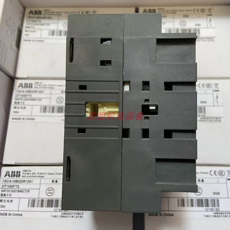 ABB isolation switch OT100FT3,1SCA105023R1001