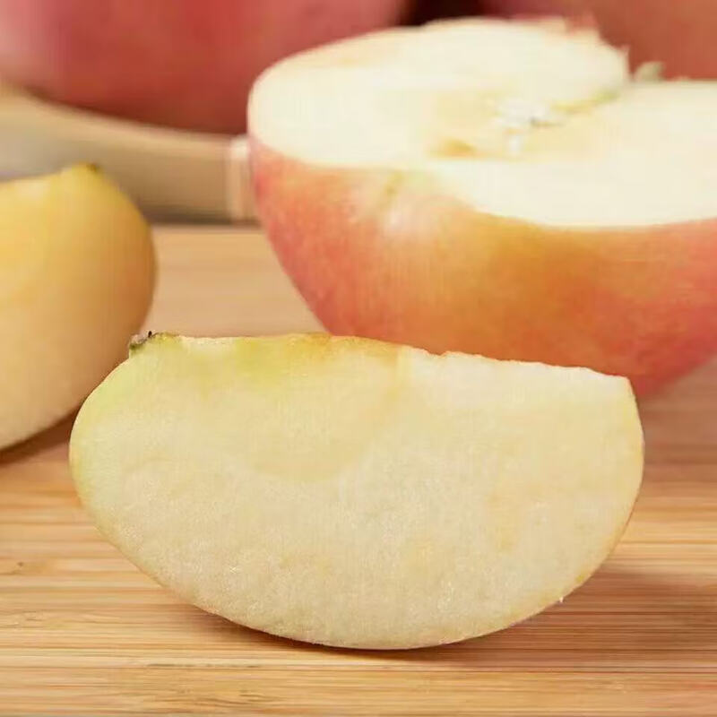 Fuji Apple Crisp and Sweet Shanxi Red Fuji Yuncheng Apple Linyi Fuji Film Bag Red Fuji Crisp, Sweet and Juicy (70mm+) With Box 1 Jin Net Weight 0.8