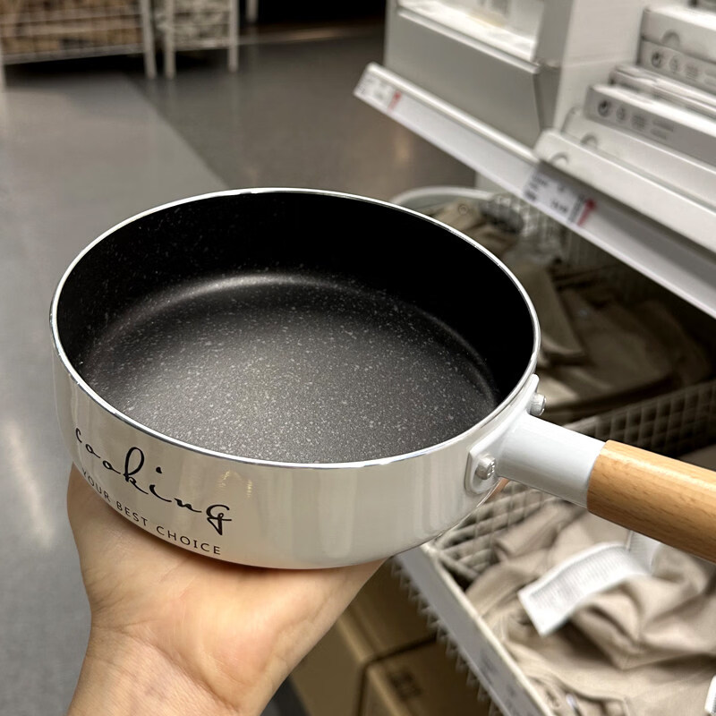 Tuojin imported quality small frying pan from Japan, non-stick frying pan for frying eggs, baby food supplement, small pot, small electromagnetic frying pan with white letters ~ without lid 16cm