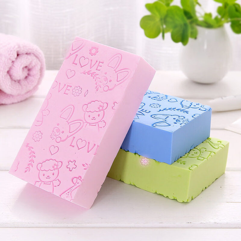 Shantou Lincun baby's special painless bath sponge baby bath decontamination wipe for home use_random color