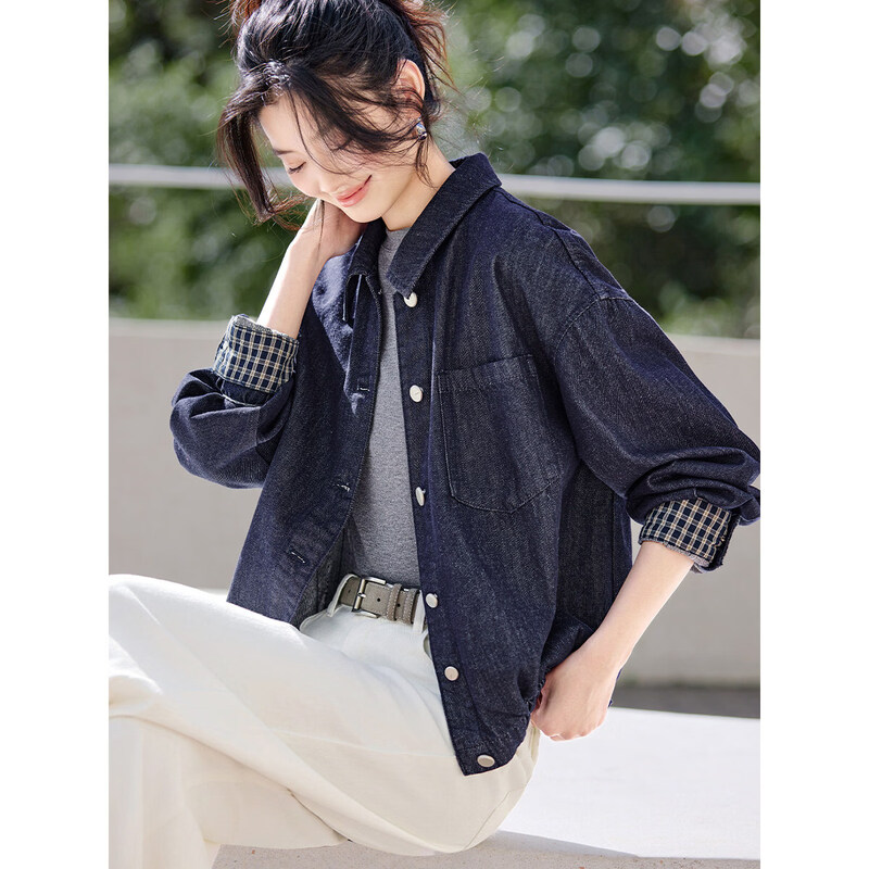 Mohan Yimei patchwork contrasting light denim short jacket 2026 spring new long-sleeved women's loose and versatile top