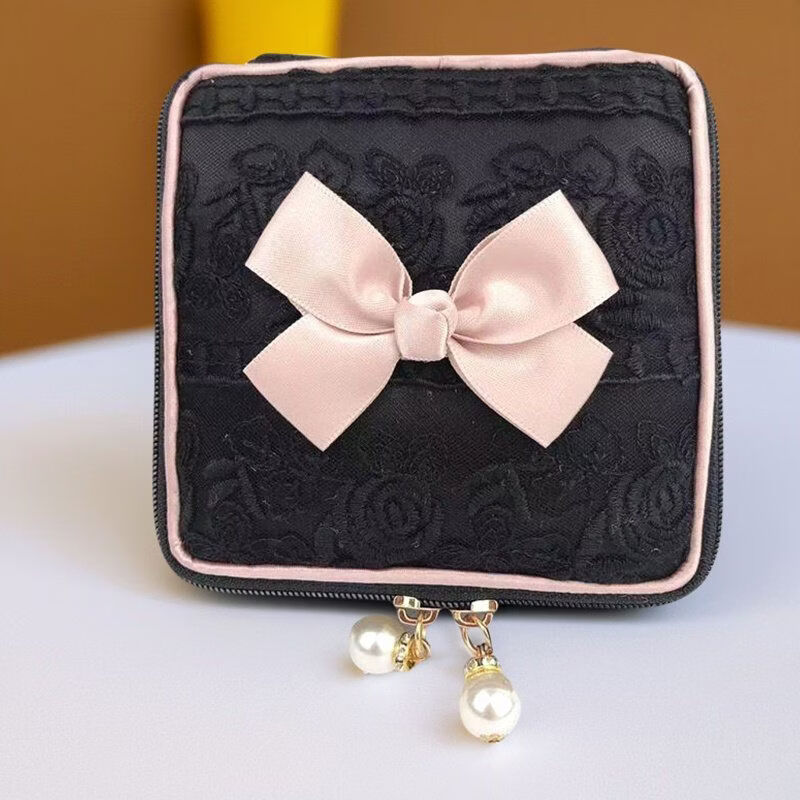 Charming sanitary napkin sanitary napkin bag portable aunt napkin menstrual bag black