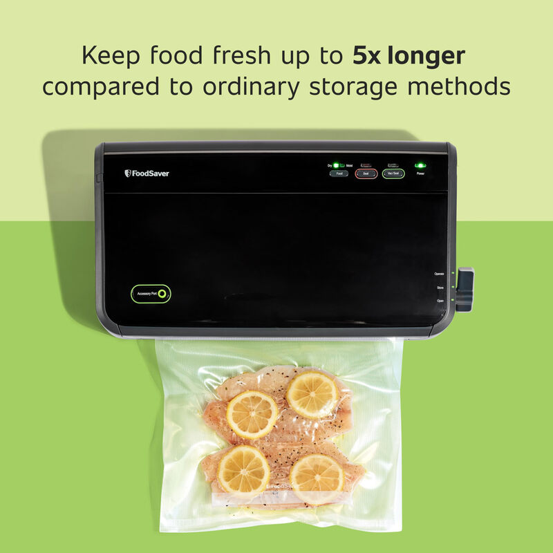 FoodSaver vacuum sealing machine, food preservation, dry and wet food sealing, household use, transformer required