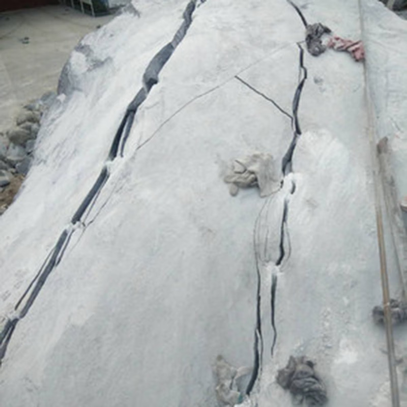 Pucai high-efficiency stone crushing agent rock expansion agent stone expansion cracking agent concrete crushing agent expansion cement one box (20kg contains four small bags)