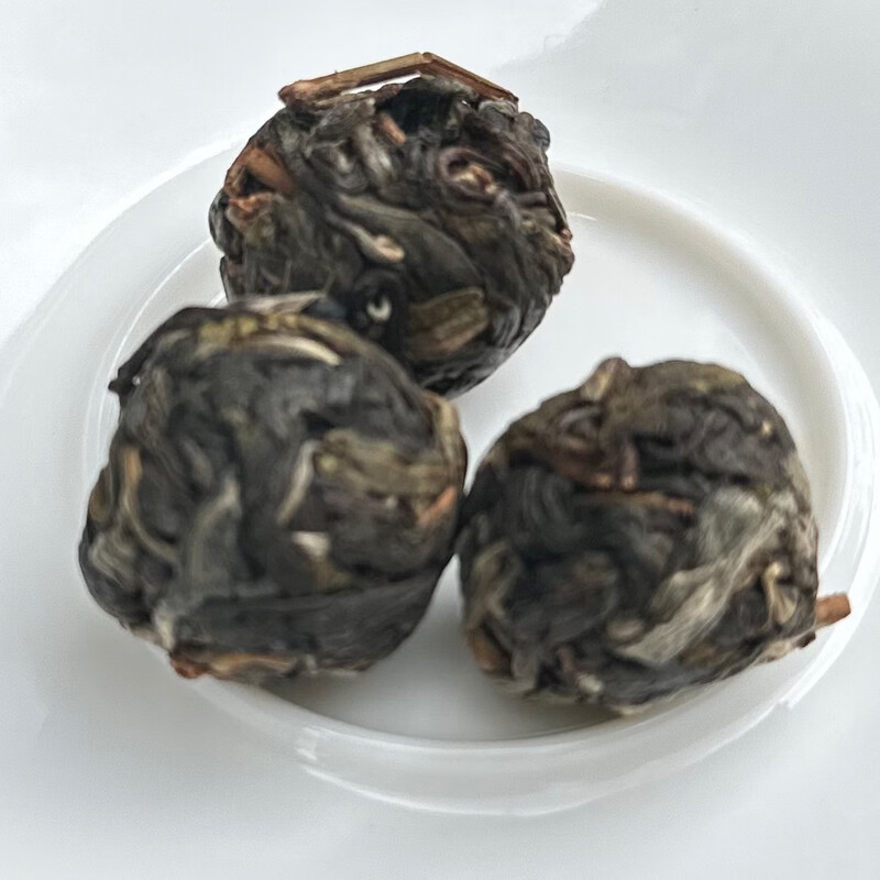 4g Xiaolongzhu raw tea Pu'er tea Yiwu Xiaoheiqing 100g