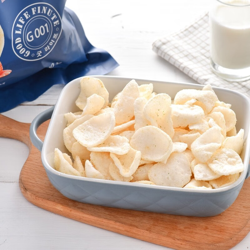 South Korea imported Qu Laifu shrimp chips garlic crab flavor shrimp chips puffed crispy snacks snack food crab flavor shrimp chips 82g*2 bags