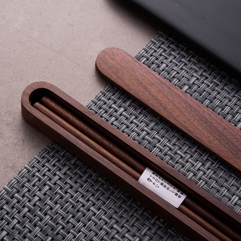 Durable walnut chopstick box portable tableware set Japanese environmentally friendly chopstick box single high-end student portable chopstick box walnut (1 chopstick + 1 box)