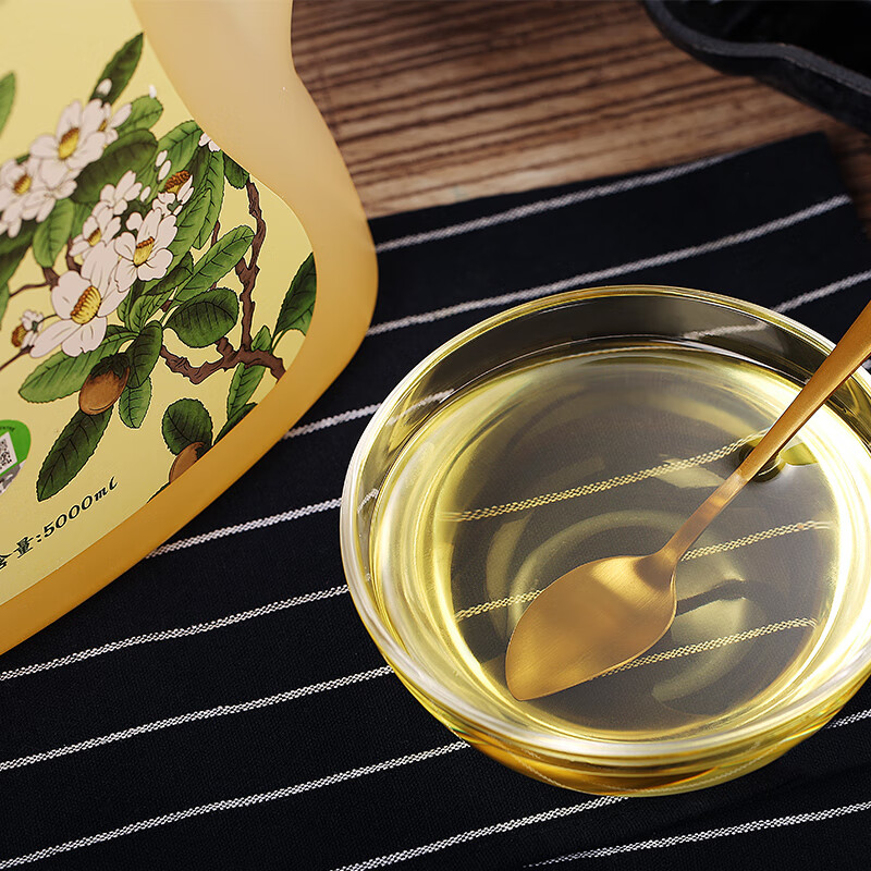 Chitosehao Fidelity Camellia Oil Camellia Oil Organic Camellia Seed Oil Pressed Grade One Edible Oil 5L