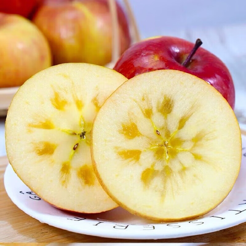 Longbaiwei authentic fresh rock candy heart apples, seasonal seasonal fruits, domestic red Fuji ugly apples, whole box, 10 jins in the whole box, fruit diameter 80-85mm, net weight 8.5 jins