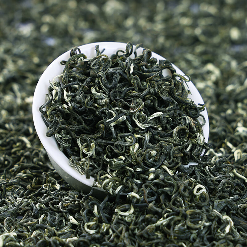 Shifeng brand green tea Biluochun tea Mingqian special grade 250g lion green paper bag gift box for elders to give gifts to drink for yourself