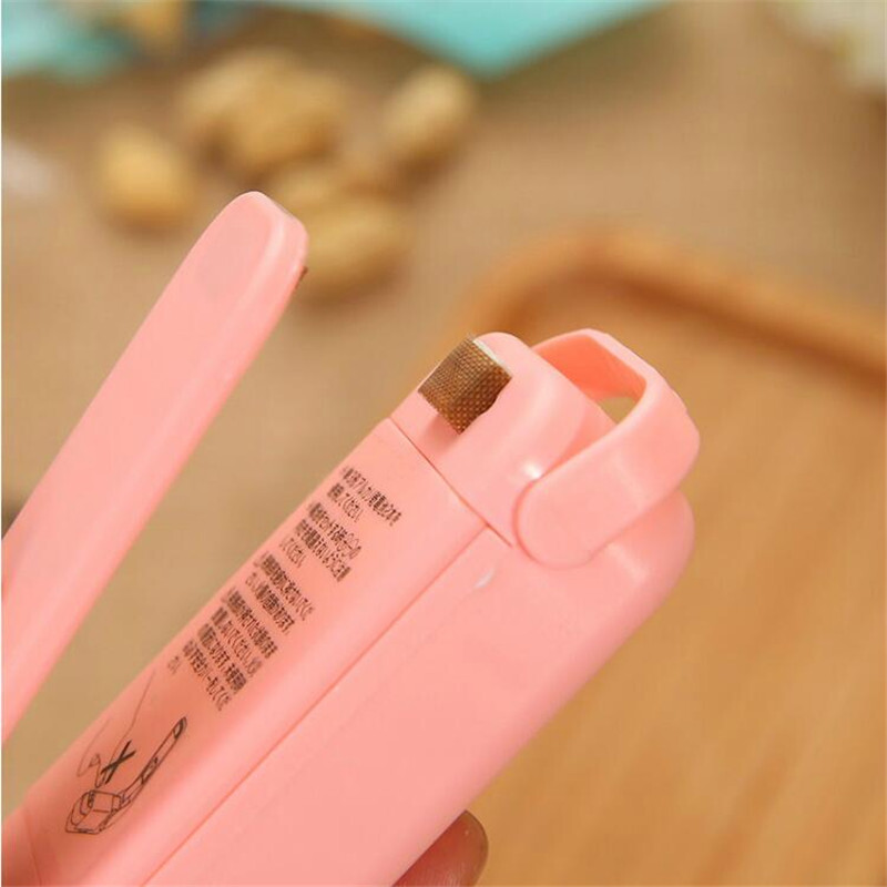 SAFEBET Japanese-style household sealing machine mini portable sealing machine kitchen fresh-keeping bag heating sealing plastic bag sealing white