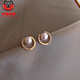 Fat Donglai's same style freshwater pearl earrings 18K gold 18k gold stud earrings 2024 new niche design earrings small c micro inlaid pearl earrings