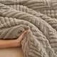Yalu Lamb Velvet Quilt Hiver Cou Quilt épaissis Tarfu Tarfu Tarfu Velvet Dormier Single Single Étudiant Couile Coucle Maple Feuille d'érable - Gris (adapté au sommeil nu) 200 * 230cm10jin [Jin est égal à 0,5 kg] - Velvets chauds premium