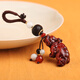 Yora pixiu pendentif petite feuille rouge santal santal pixiu chaire chaîne pour hommes clés de voiture accrochée