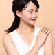 Drops of water form pearls. Nanzhu Family's round freshwater pearl 18K gold pendant is a classic and simple gift for your girlfriend. 8-9mm white pearl + white 18k gold holder.