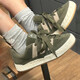 Adidas (adidas) Chaussures de trèfle Chaussures pour hommes chaussures de femme Summer Nouvelles baskets basses légères chaussures décontractées respirantes IE9863 IE9864 OLIVE GREEN / GREY 36