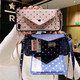 Afapu Trendy Brand Tarn-In Coin Willet Integrated Oppo Mobile Telephone Case de teléfonos móviles Trendy Star Internet Celebridades Creative Hearing Bag Women Leather Hard Pack Full Shell Coin Wallet-Blue Blue Star + Crossbody Lanyard Oppo Reno3/K7
