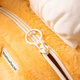 Deli Butterbär Co-Branded Plush Crossbody Bag Cosmetics Mobile Speichertasche tragbar und süßes Geschenk HY701