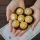 Ferrero heart-shaped chocolate gift box 27 pieces 337.5g hazelnut wafer souvenir candy Christmas gift