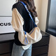 Jingzhi Casual Nylon -Tasche für Frauen im Herbst und Winter Neue modische Umhängetasche vielseitige Breitband -Crossbody -Kissen -Tasche Weiß und Blau