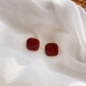 Idel burgundy square French high-end commuting autumn and winter earrings women's trendy earrings earrings birthday gift women's jewelry Chelizi red earrings E0609