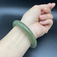Sweet y clara calidad de alta calidad Auténtica Xinjiang Hetian Jade Bracelet for Women Young Style Shiqingshui Lake Water Green para enviar a casa Hong Kong y Macao Luz de lujo No. 2694 Círculo de la boca 55.2