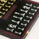 Ziwu Qian Metall-Schach-Set-Holzklappschachboard für Kinder-Bildungswettbewerbe High-End-Schach-Schach-Schach-Bronze + Rote Bronze 6630 (groß) King Height 7,6 cm