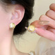 Erqi Xiaoxiang Style Nouvelles boucles d'oreilles Stud Lettres de boucles d'oreilles Perl Face Rond à la mode haut