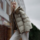 Tambor Down Jacket para mujeres de moda corta de moda y sombrero extraíble