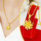 Jinshitong Old Phoenix Gold Store Diez mil personas agarra Hong Kong Vietnam Gold Collar de girasol colgante de giras girasol regalo Flower Fish Bone .8 Gramos se venderán por 5,999 yuanes