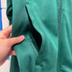Adidas Clover Jacket Men's 2024 Spring de primavera y otoño Nuevo puesto de entrenamiento de fitness Sportswear Soport Collar a prueba de viento IR9863 Academy Green S