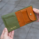 Hanatora Japanischer Stil Blume Tiger Herren Brieftasche Business Casual Leder kurzer horizontaler Stil Ultra-dünner Aufbewahrungskarte Münz Brieftasche Geschenk Grün + Orange