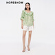 Das gleiche Verschüttungs-gedruckte Design-Chiffon-Shirt in Hongshe Einkaufszentrum 2024 New Damen Ruffle One-Shoulder Top Jiangnan Yanyu 687 m