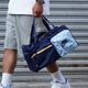 Nike (Nike) Bolsa de gimnasia Bolsa para hombres y mujeres 2025 Summer Nuevo entrenamiento de baloncesto deportivo Viaje Bag Bag Bag Bag Bag Ba6169-410/47*22*24 cm Los artículos reales en el mostrador prevalecerán