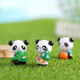 Colección de pequeños adornos gigantes de panda, lindos adornos de escritorio de muñecas de panda para compañeros de clase y regalos de cumpleaños para niños, Beibei Panda (un juego de 4 piezas) + caja de regalo + cuerda de luz