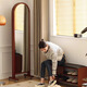 Mittel alter massives Holz Ganzkörperspiegel beweglicher bodenstehender französischer Retro Storage Magazine Bücherregal integrierter rotierender Dressing Spiegel mittelalterlicher Farbe [importiertes Festholz]