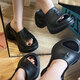 Phoenix usa zapatillas de suela gruesa para mujeres para el verano 2024 nuevas tendencia de moda de flores cruzadas de alta altura Sandalias de tacón alto 37-38