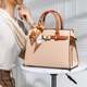 
I want to send Mother's Day birthday gift for a practical lady handbag for 40-year-old 50-year-old mother-in-law auntie elder bag 728 crocodile pattern [Apricot brown]
