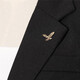 Quamer Old Phoenix Gold Store Personalisierte kleine fliegende Eagle Brosche Männer und Frauen Anzug Brosche Hemdkragen Schnalle Klasse Eagle atemberaubende Pferd Qinggu Flygu Flygle Eagle