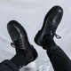 Qisiman Chaussures masculines 2025 Nouveau été des chaussures en cuir décontractées noir décontractées pour hommes Portez formel à la tête