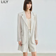 Lily Summer New Damen-Kleidung Temperament Urban Pendler Stil Retro lässige coole einteilige einteilige kleine Anzugjacke 702 flaches Reiscafé m
