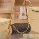 ESDS Hong Kong Marke Echtes Leder-Frauenbeutel leichte Luxus 2025 Neues Retro Old Flower Rund Bag Kette One-Shoulder Crossbody Bag Braun (Theke Geschenkbox Set)