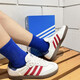 Adidas (adidas) Clover Chaussures pour hommes Chaussures pour femmes 2025 Summer New Sports Chaussures Samba Low Top Chaussures de planche légère Chaussures décontractées IH4881 Blanc et rouge 36