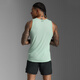 2XU Aero系列运动背心 轻薄吸汗修身速干衣跑步训练健身服无袖运动服 薄荷绿/黑色反光 25年限定色 L
