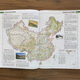 Elija una sola copia Atlas completo de transporte y turismo de China 2025 Versión en letra grande Rutas turísticas sin conductor en todas las provincias y ciudades del país Mapa de gran formato Claro y fácil de leer Mapa de atracciones turísticas de China Guía de viajes sin conductor Atlas de turismo de China (versión en letra grande)