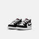 Nike Jordan Nike AJ 1 Casual Board-Schuhe für Jungen und Mädchen Klettverteidiger leicht anziehen und leichte und komfortable Kindersportschuhe IB3886-106 27 [Vorgeschlagene Fußlänge 16 cm]
