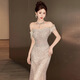 El vestido de noche de banquetes para mujeres generalmente se puede usar con un nuevo estilo de una noche de host de lujo de alta gama de un solo hombro. Se recomienda no tomar fotos del vestido de noche de un solo hombro. S