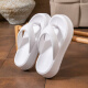 
She enjoys flip flops for women wearing thick sole stomp and foot-sheeping on the outside and beach shoes TQ723 Black 38/39