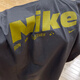 Nike (Nike) Kurzärärtes T-Shirt 2025 Sommer Neue Hyverse-Dri-Fit-Männer mit halbärmeligem, rundem Hals mit mittlerem Grau/Wüsten-Moos-Grün/Silber HV4882-299 Schnelltrocknend L L